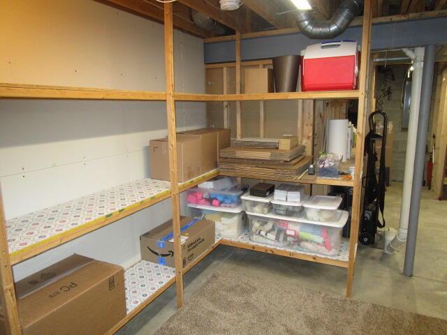 5669 Maplewood Ct, Lewis Center, OH 43035 - view of storage room