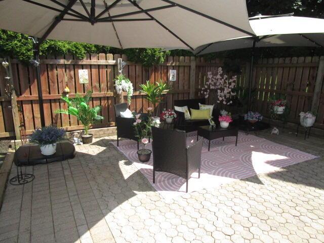 5669 Maplewood Ct, Lewis Center, OH 43035 - view of patio with an outdoor living space