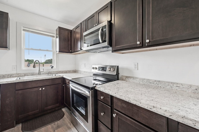 1025 Howard St, Columbus, OH 43201 - photo 23