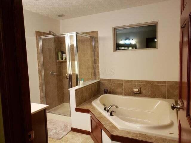 2771 Abbey Knoll Dr, Lewis Center, OH 43035 - photo 29