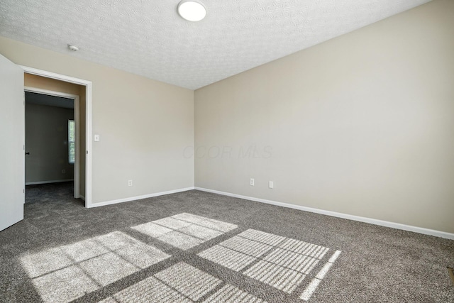 1771 Fern Trail Dr, Lancaster, OH 43130 - carpeted empty room featuring a textured ceiling