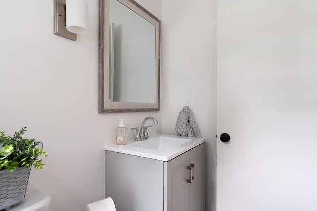 6853 Cedar Brook Pl, New Albany, OH 43054 - bathroom featuring vanity and toilet