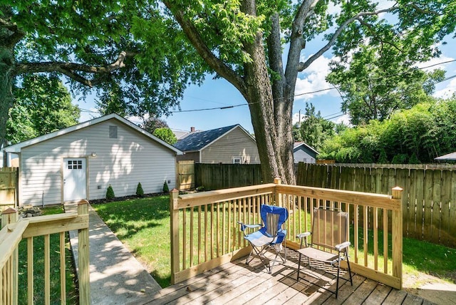 994 Harrison Ave, Columbus, OH 43201 - deck featuring a fenced backyard and an outbuilding