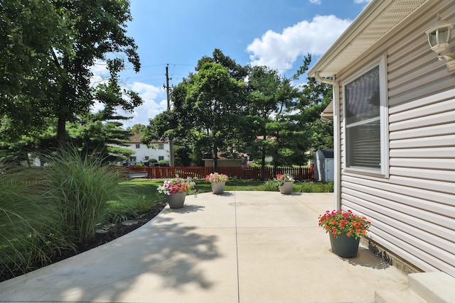 2253 Otter Ln, Dublin, OH 43016 - view of patio / terrace