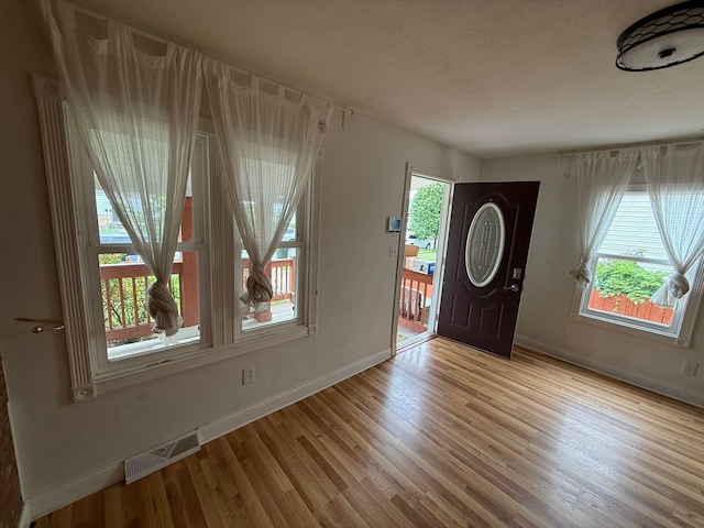 2790 Azelda St, Columbus, OH 43211 - photo 2