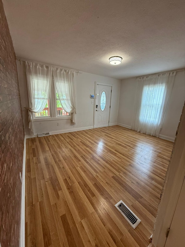 2790 Azelda St, Columbus, OH 43211 - photo 5