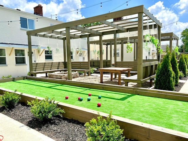 853 Thurman Ave, Columbus, OH 43206 - surrounding community with a game area and a pergola