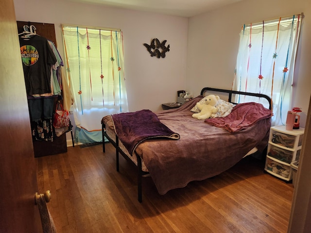 850 Grafton Rd, Newark, OH 43055 - bedroom featuring wood finished floors