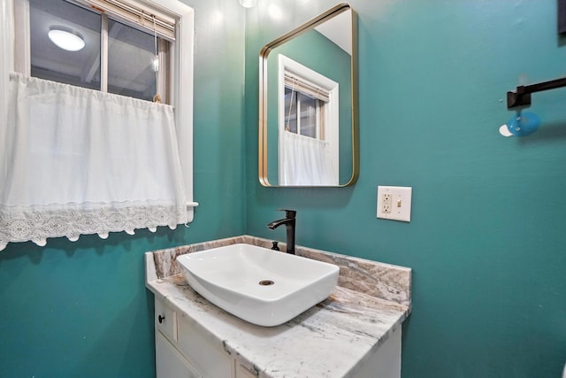 253 Kossuth St Unit H, Columbus, OH 43223 - bathroom with vanity