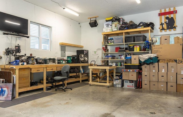 19366 Laurel Run Rd, Nelsonville, OH 45764 - garage with a workshop area