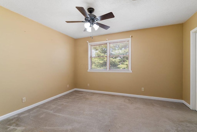 99 Maple Ave, Chillicothe, OH 45601 - carpeted spare room featuring ceiling fan and a textured ceiling