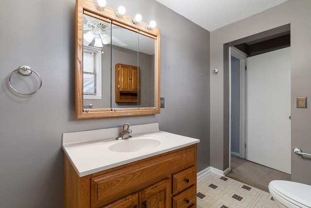 99 Maple Ave, Chillicothe, OH 45601 - bathroom with vanity and toilet