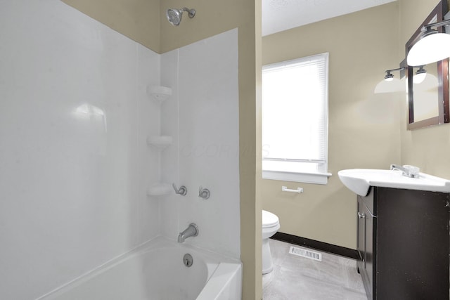 898-900 Berkeley Rd, Columbus, OH 43206 - full bathroom with vanity and bathing tub / shower combination