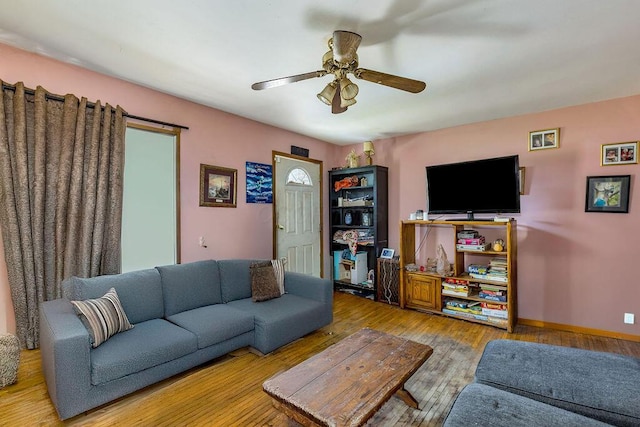 4747 Basil Ln, Cincinnati, OH 45238 - living area featuring a ceiling fan and light wood-style floors