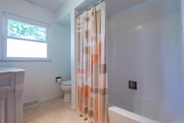 5081 Mengel Ln, Hilliard, OH 43026 - full bath with shower / bath combo and vanity