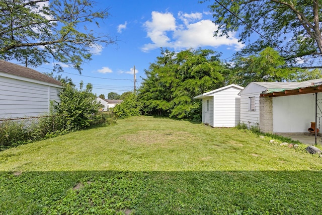 3851 Security Dr, Grove City, OH 43123 - view of yard