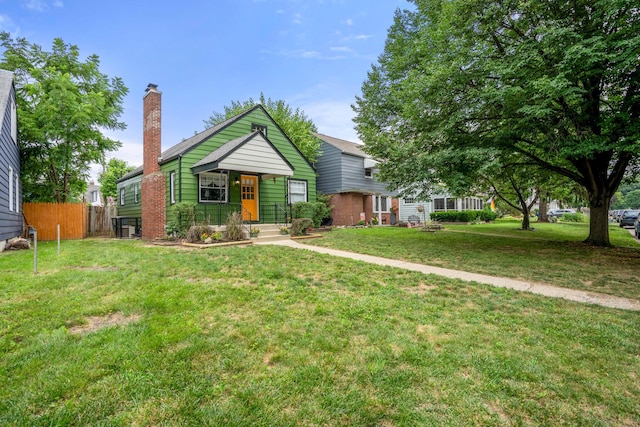 287 S Roys Ave, Columbus, OH 43204 - view of front of home with a chimney