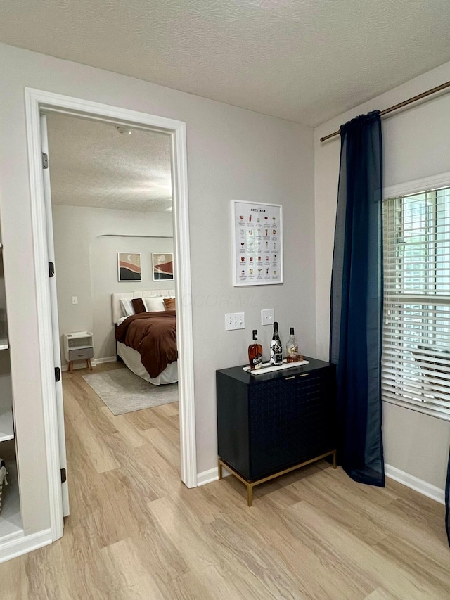 6090 Sowerby Ln, Westerville, OH 43081 - hallway with light wood finished floors