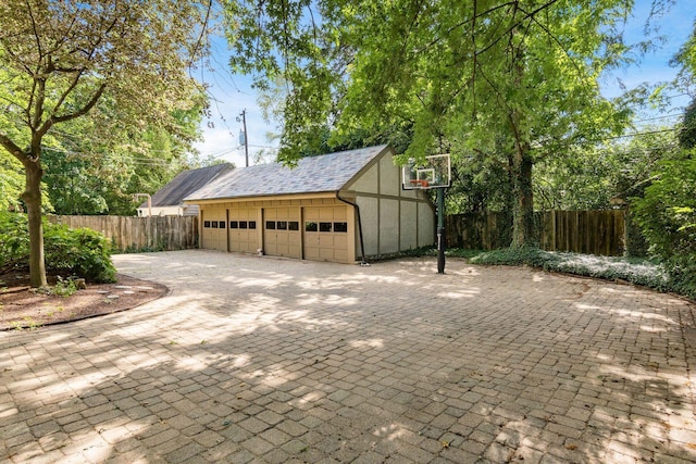 233 S Dawson Ave, Columbus, OH 43209 - view of detached garage