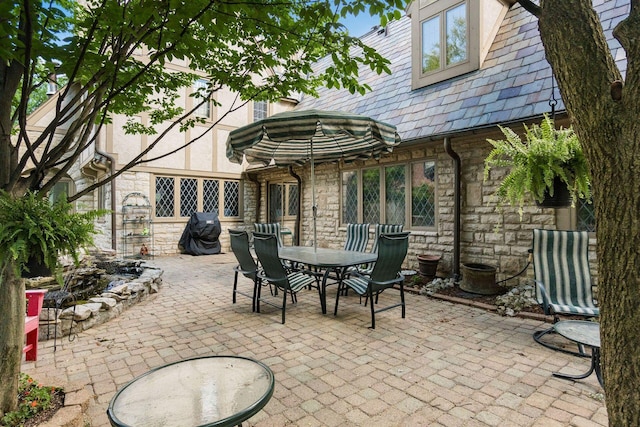 233 S Dawson Ave, Columbus, OH 43209 - view of patio / terrace featuring outdoor dining space and a grill