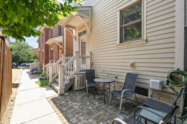979 Delaware Ave, Columbus, OH 43201 - view of patio / terrace