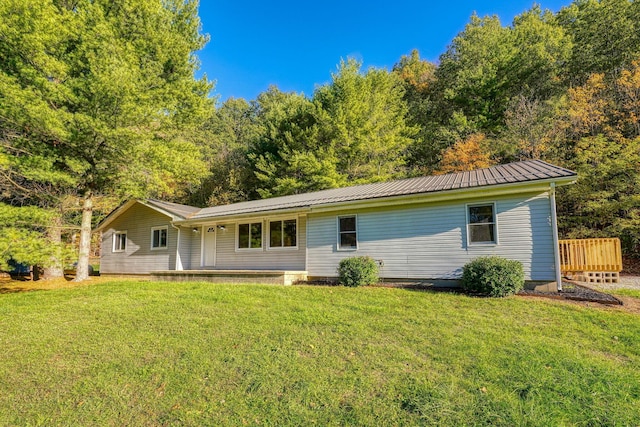 368 Mingo Rd, Chillicothe, OH 45601 - ranch-style house with a front yard and a metal roof