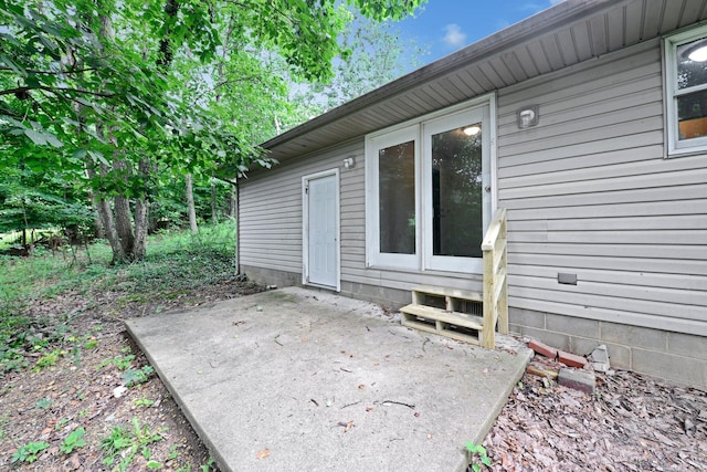 1142 Rozelle Creek Rd, Chillicothe, OH 45601 - view of patio with entry steps