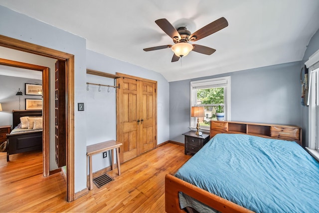 1467 Melrose Ave, Columbus, OH 43224 - bedroom featuring light wood finished floors, a closet, and ceiling fan