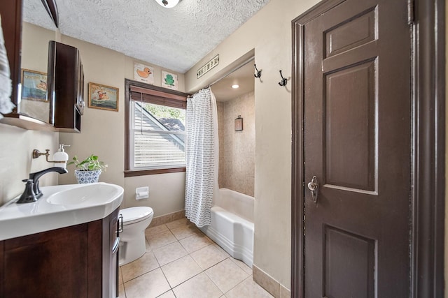 1467 Melrose Ave, Columbus, OH 43224 - bathroom with vanity, tile patterned floors, shower / tub combo with curtain, and a textured ceiling