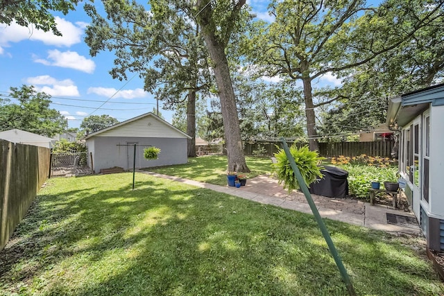 1467 Melrose Ave, Columbus, OH 43224 - view of fenced backyard