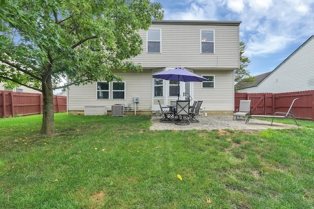 5683 Levi Kramer Blvd, Canal Winchester, OH 43110 - rear view of house featuring a patio area and a fenced backyard