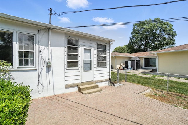 899 Meadowview Dr, Columbus, OH 43224 - view of patio / terrace featuring entry steps