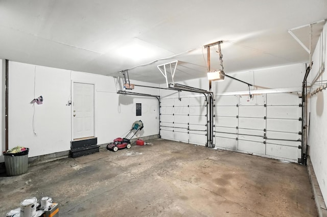 899 Meadowview Dr, Columbus, OH 43224 - garage featuring a garage door opener