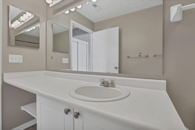 6658 Lagrange Dr Unit 43E, Canal Winchester, OH 43110 - bathroom with vanity