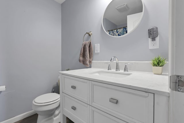 664 Dukewell Pl, Galloway, OH 43119 - full bathroom with vanity and toilet