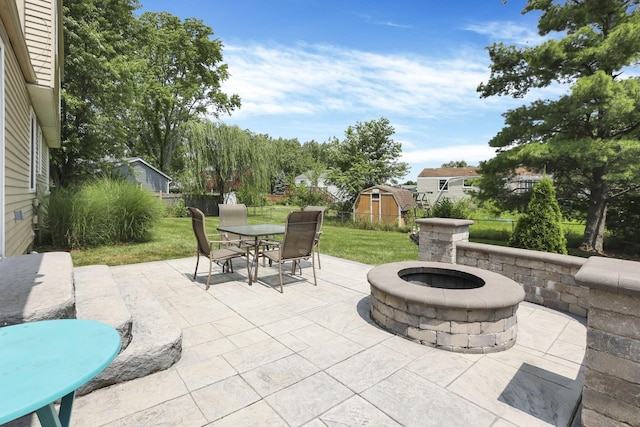 664 Dukewell Pl, Galloway, OH 43119 - view of patio / terrace with outdoor dining area