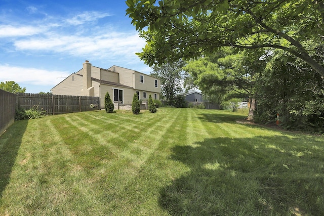 664 Dukewell Pl, Galloway, OH 43119 - view of yard