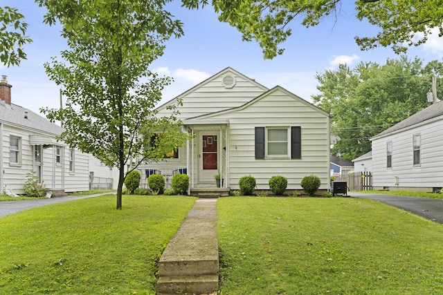 588 E Jeffrey Pl, Columbus, OH 43214 - photo 1