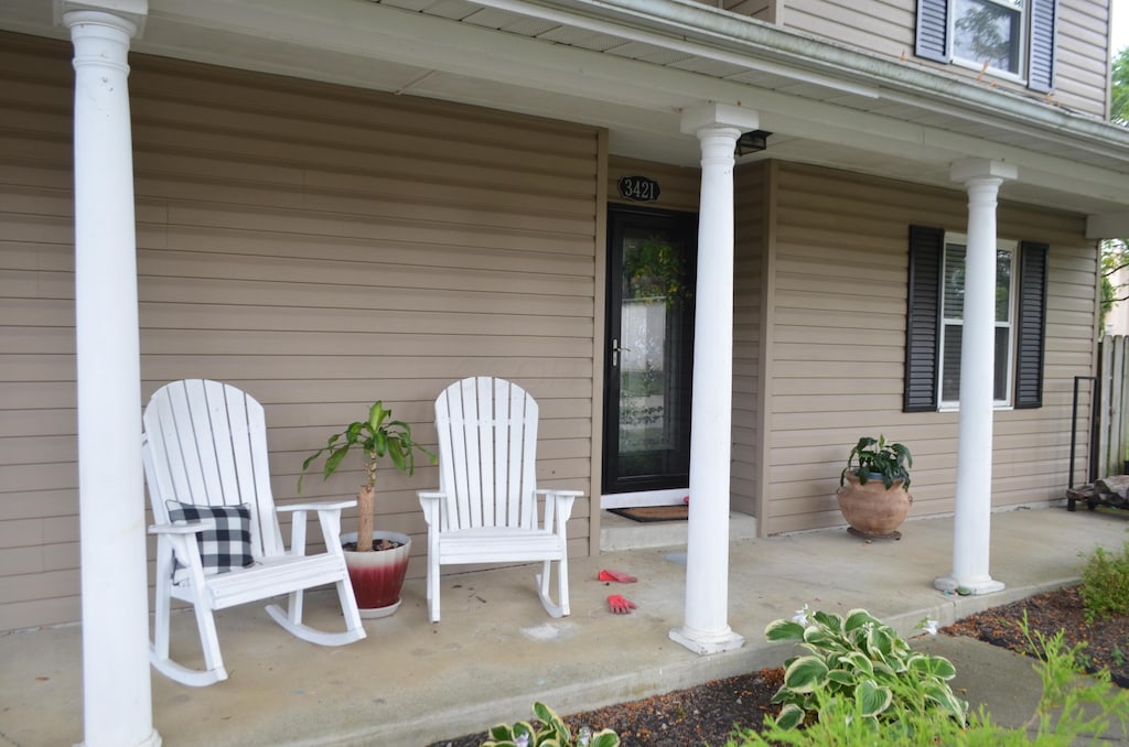 3421 Noreen Dr, Columbus, OH 43221 - view of porch