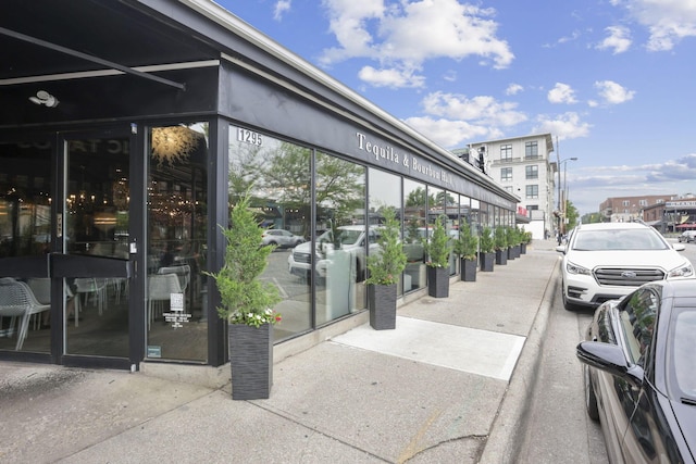 2109 W 5th Ave Unit C, Grandview Heights, OH 43212 - view of building exterior featuring uncovered parking
