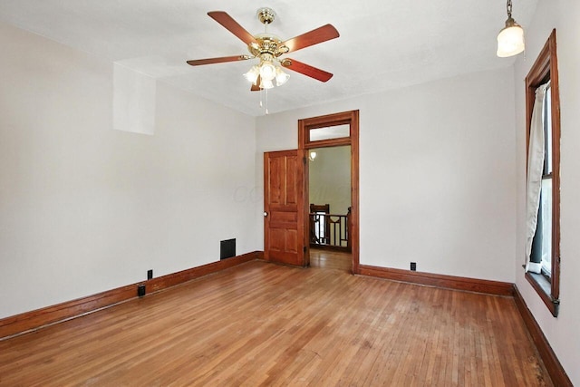 366 Hudson Ave, Newark, OH 43055 - spare room with light wood-style floors and ceiling fan