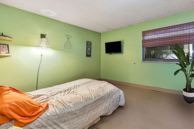 3162 New Year Dr, Cincinnati, OH 45251 - bedroom featuring carpet and baseboards