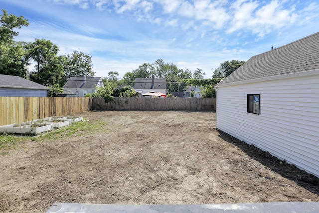 1808 Brentnell Ave, Columbus, OH 43219 - fenced backyard featuring a vegetable garden
