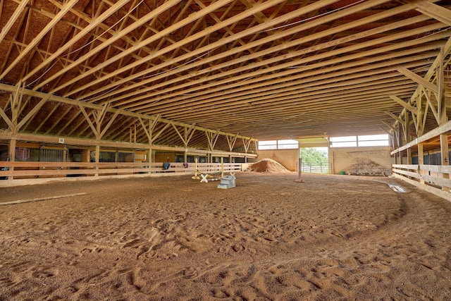 3910 Summit View Rd, Dublin, OH 43016 - view of indoor riding arena