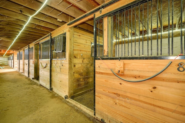 3910 Summit View Rd, Dublin, OH 43016 - view of stable