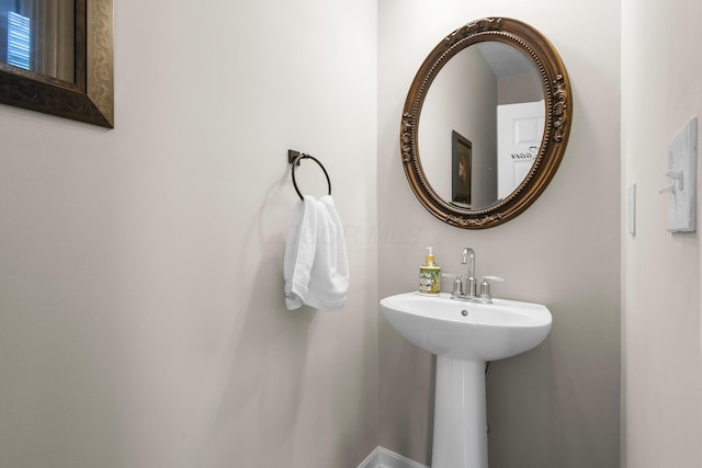 6750 Constitution Way, Powell, OH 43065 - bathroom featuring a sink