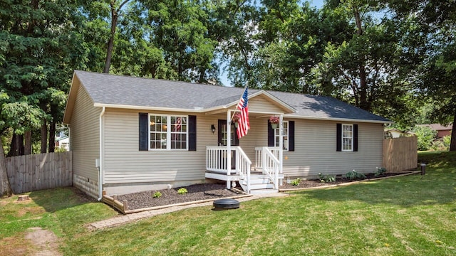 13376 Maple Rd NE, Thornville, OH 43076 - ranch-style house featuring roof with shingles