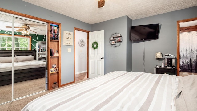 13376 Maple Rd NE, Thornville, OH 43076 - bedroom featuring a textured ceiling and a ceiling fan