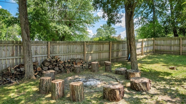 13376 Maple Rd NE, Thornville, OH 43076 - view of fenced backyard