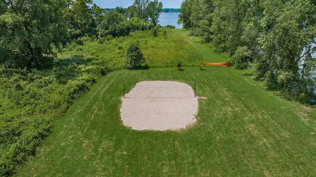 13376 Maple Rd NE, Thornville, OH 43076 - view of green lawn featuring a water view